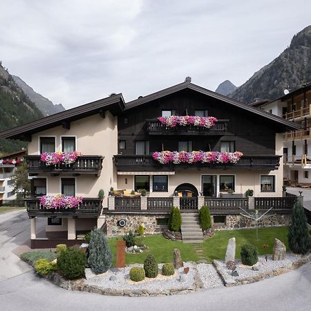 Haus Margret Bed and Breakfast Sankt Leonhard im Pitztal Exteriör bild